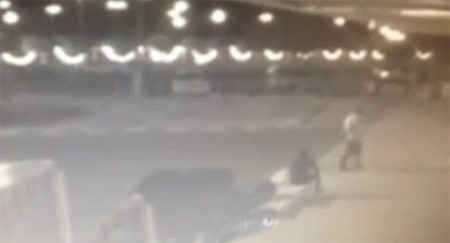 بالفيديو.. مقطع جديد لـ عملية السطو المسلح على سيارة نقل اموال في كبد