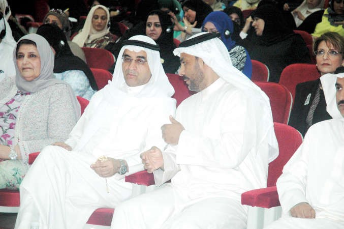 الوزير احمد المليفي وخالد الرشيد وبدرية الخالدي حمدي شوقي