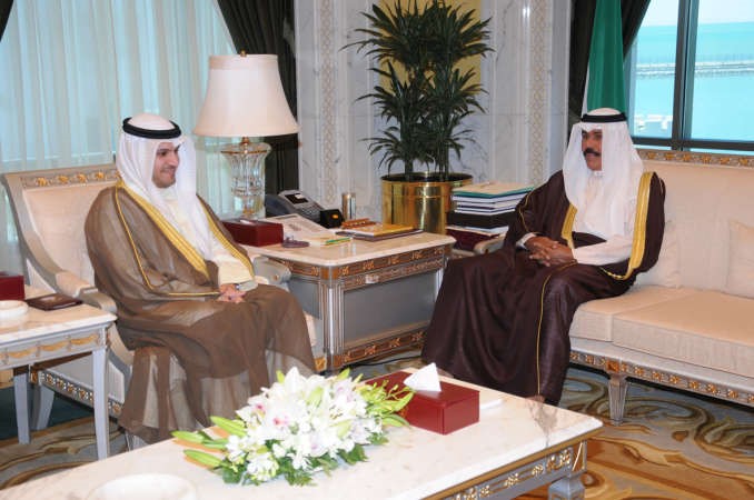 سمو ولي العهد الشيخ نواف الاحمد مستقبلا دمحمد الهاشل﻿
