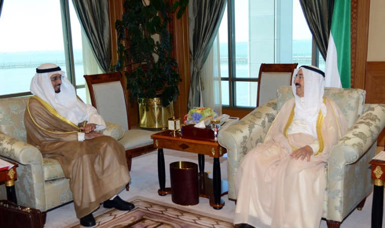 صاحب السمو الامير الشيخ صباح الاحمد مستقبلا د محمد الطبطبائي ﻿