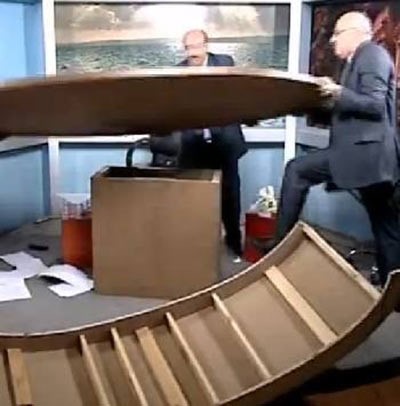 بالفيديو.. ضيفان يحطمان استديو برنامج أردني في مشاجرة عنيفة بسبب الأزمة السورية