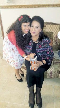 غدير في كواليس ثريا مع الفنانة القديرة سعاد عبدالله﻿