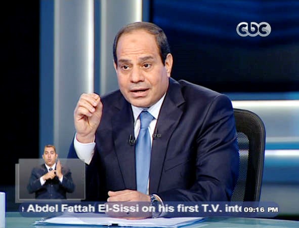 المرشح الرئاسي المشير عبدالفتاح السيسي خلال اللقاء التلفزيوني امس الاول 	اپ﻿
