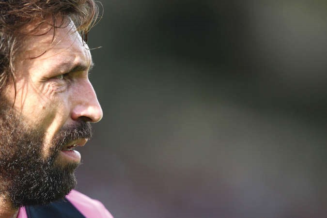 بيرلو: كنت لاعباً لريال مدريد بقلبي وعقلي وروحي