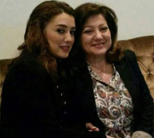 بالصور.. كندا علوش تضاهي والدتها جمالا 