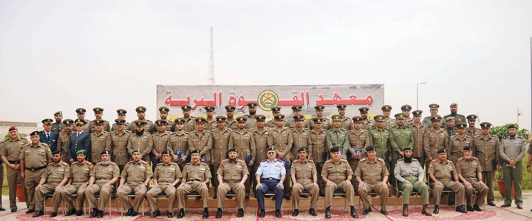 صورة جماعية للخريجين﻿
