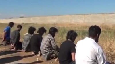النصرة تعدم عناصر من داعش
