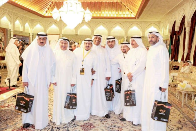 تكريم عدد من نجوم قدامى الازرق﻿