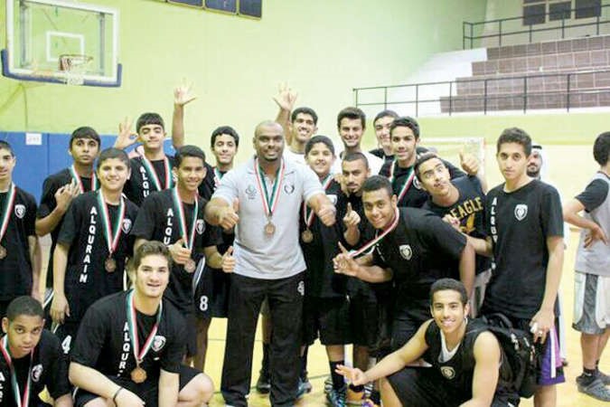 مدرب اشبال القرين مشاري المريشد مع ابطال المركز الثالث