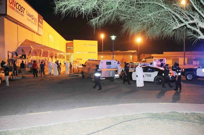 سيارة تحصيل الاموال في شبرة الخضار اسامة ابوعطية 