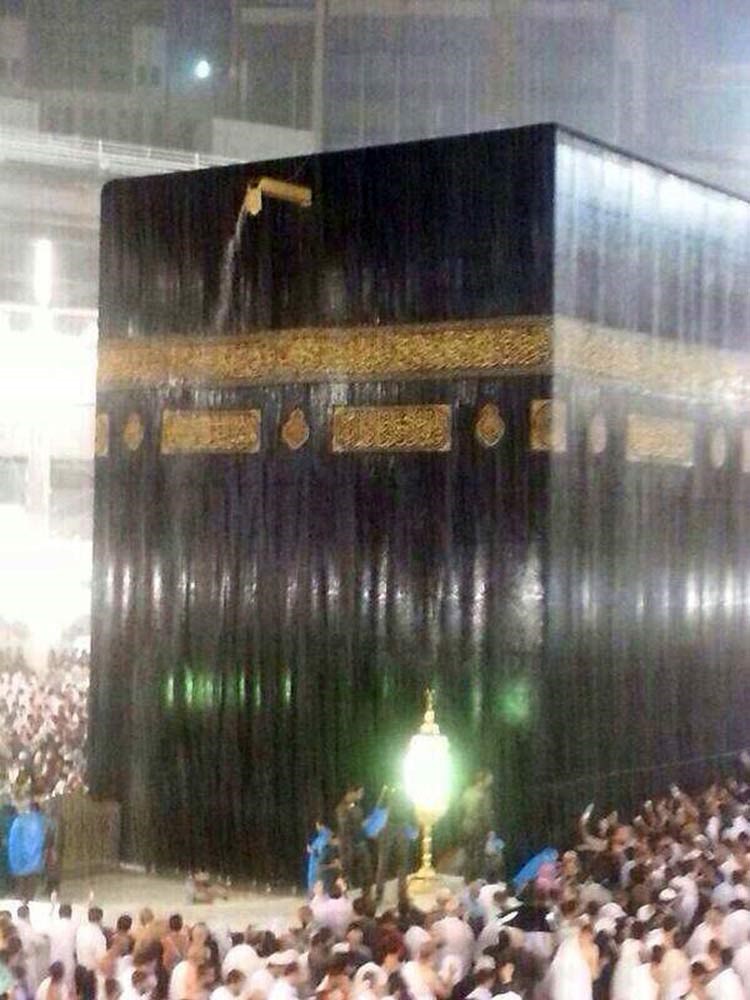 بالفيديو والصور .. جريان سيول بمكة المكرمة