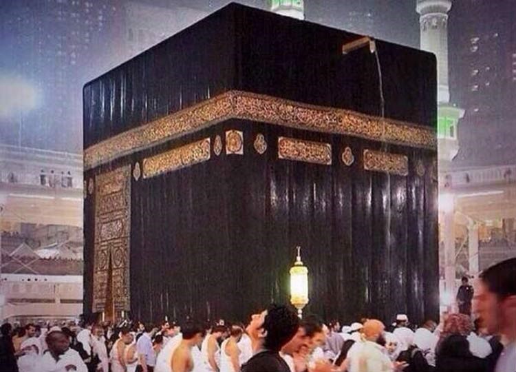 بالفيديو والصور .. جريان سيول بمكة المكرمة