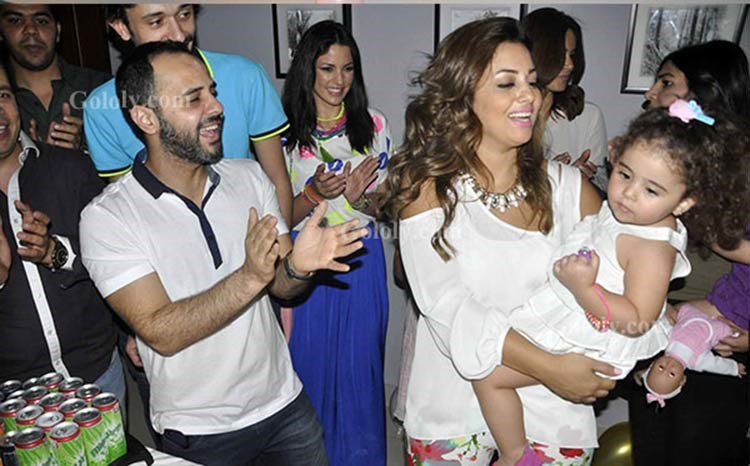 بالصور.. النجوم يشاركون خالد سليم وزوجته الاحتفال بعيد ميلاد ابنتهما