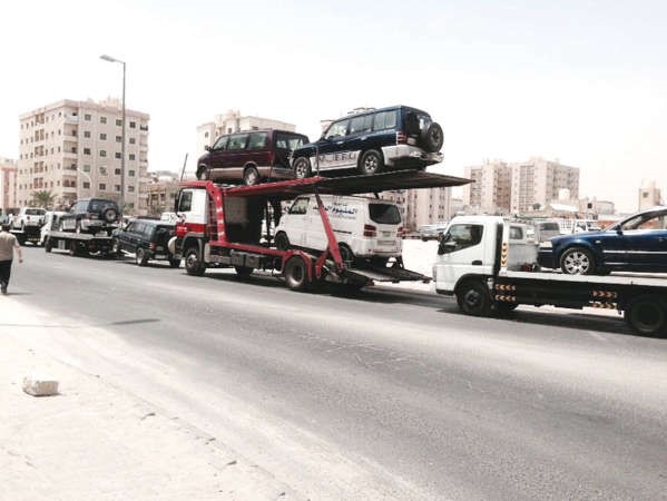المركبات في طريقها لكراج الحجز