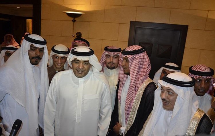 بالفيديو.. "هزازي" يحتفل بزواجه وبلقيس تهنئه: دقوا خبيتي