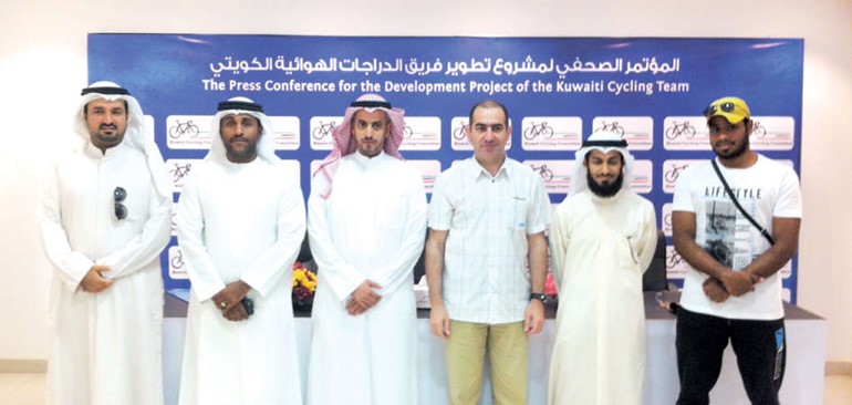 الشمري وكوليجياتيس ومحمد محراب عقب المؤتمر الصحافي﻿