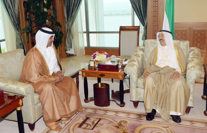 صاحب السمو الامير مستقبلا السفير القطري