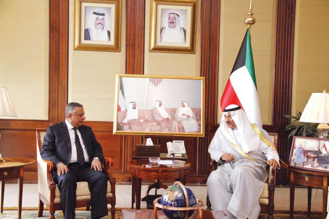 الشيخ صباح الخالد خلال استقباله وزير التعليم المصري د محمود ابوالنصر ﻿