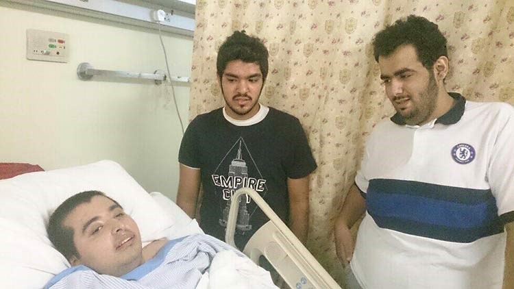 بالفيديو والصور: مصاب بالشلل بالسعودية يناشد عبر "تويتر" زيارته.. المالكي يلبي.. والوليد يتبرع بنصف مليون ريال 