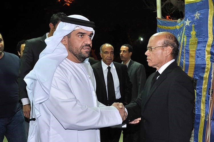 بالصور.. عمرو دياب يغيب عن عزاء صديقه والجسمي أول الحاضرين