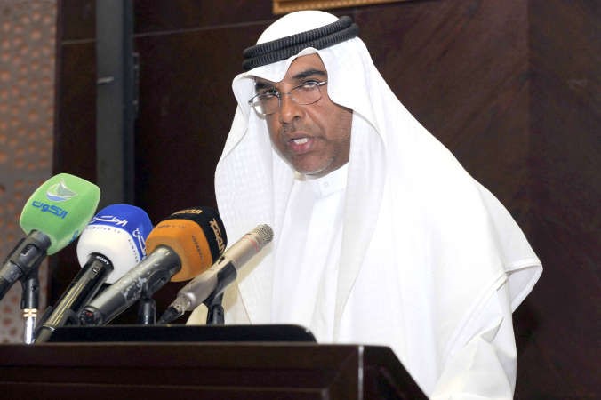 المستشار عبدالرحمن النمش متحدثا خلال ورشة العمل