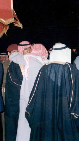 و مع احد المواطنين ﻿