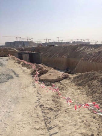 منظر عام لموقع البناء في الجامعة 