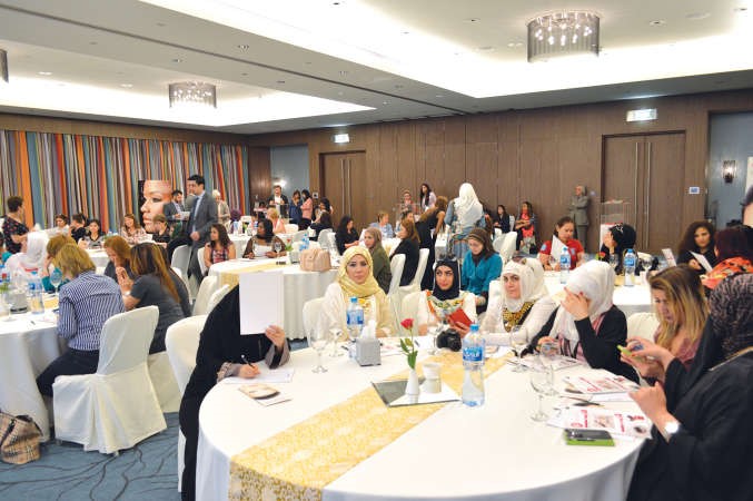متابعة من الحضور