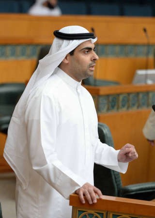 رياض العدساني﻿