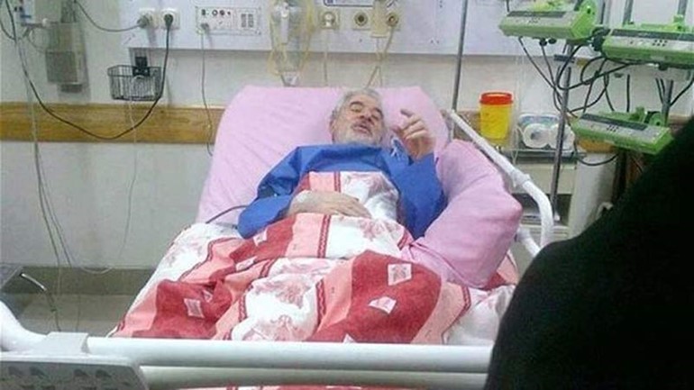 صورة مسربة لمير حسين موسوي في المستشفى 