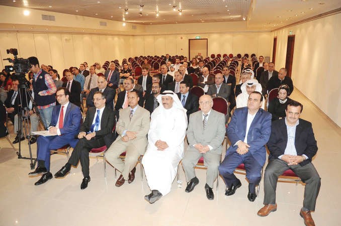 حضور غفير من الديبلوماسيين وابناء الجالية اللبنانية خلال الندوة	اسامة ابوعطية﻿