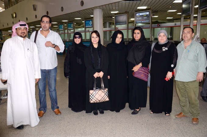 لقطة تذكارية في المطار﻿