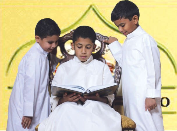 اطفال مشاركون في احدى الدورات بلجنة ورثة الانبياء