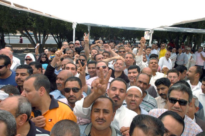 المصريون توافدوا على السفارة لاختيار رئيسهم المقبل 