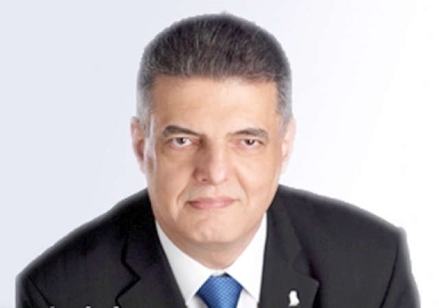 عاطف مجدلاني 