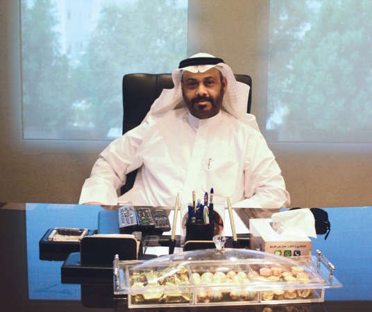 بدر العناز 