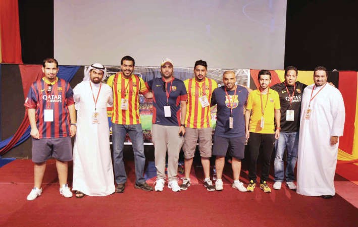 اعضاء رابطة برشلونة تحت الاشهار