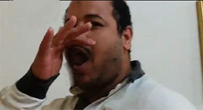 بالفيديو.. مصري يطلق "زغرودة" أثناء التصويت فى سفارة مصر باليونان