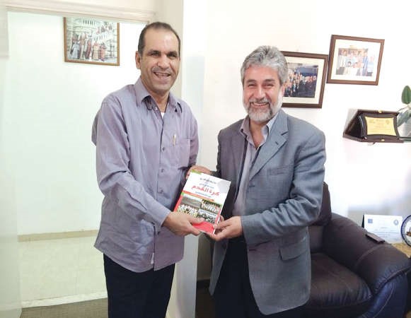 دمحمود خليفة يستقبل الزميل خالد العدواني