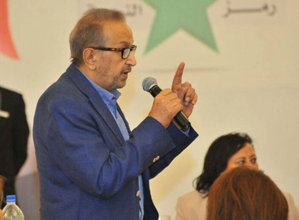 بالصور.. السيسي يلتقي بالفنانين ويوجّه تحية لفاتن حمامة