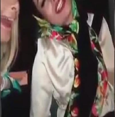 بالفيديو.. حادث مروع ومفاجئ لايرانيتين تصوران نفسيهما خلال غنائهما اثناء قيادة السيارة