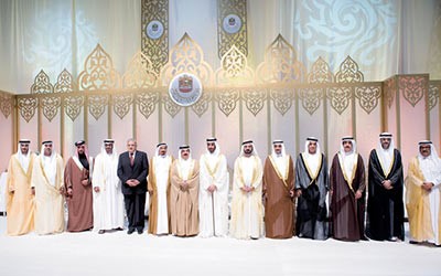 بالفيديو والصور... محمد بن راشد ومحمد بن زايد وملك البحـرين يشهدون زفاف زايد بن سلطان بن خليفة