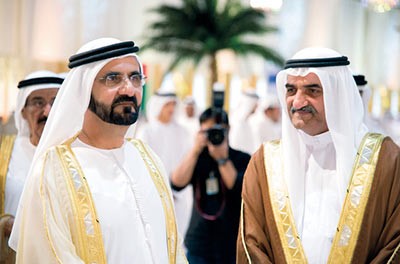 بالفيديو والصور... محمد بن راشد ومحمد بن زايد وملك البحـرين يشهدون زفاف زايد بن سلطان بن خليفة