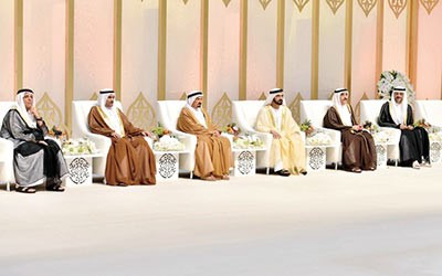 بالفيديو والصور... محمد بن راشد ومحمد بن زايد وملك البحـرين يشهدون زفاف زايد بن سلطان بن خليفة