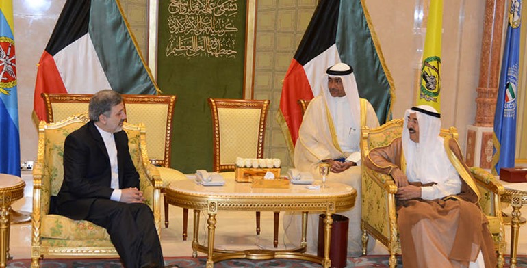 صاحب السمو الامير الشيخ صباح الاحمد خلال لقائه السفير الايراني الجديد﻿