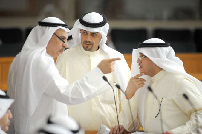 حديث بين عسكر العنزي وانس الصالح وفيصل الشايع
