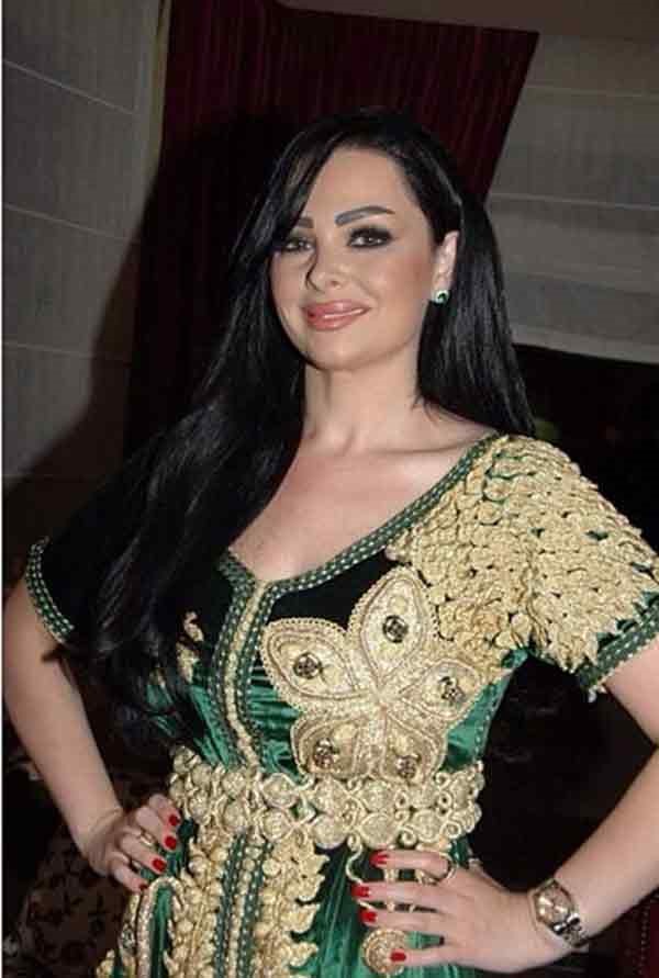 بالصور.. ديانا كرازون بـ4 نسخ من القفطان المغربي.. في أي منهم تبدو أجمل؟