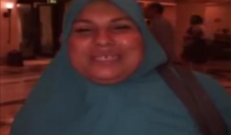 منى