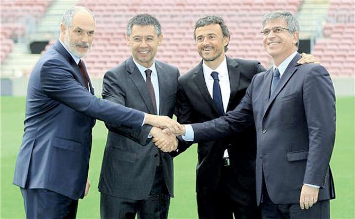 انريكي خلال تقديمه لوسائل الاعلام
