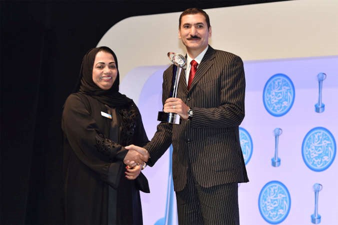 الزميل شريف صالح يتسلم جائزة الصحافة الثقافية﻿